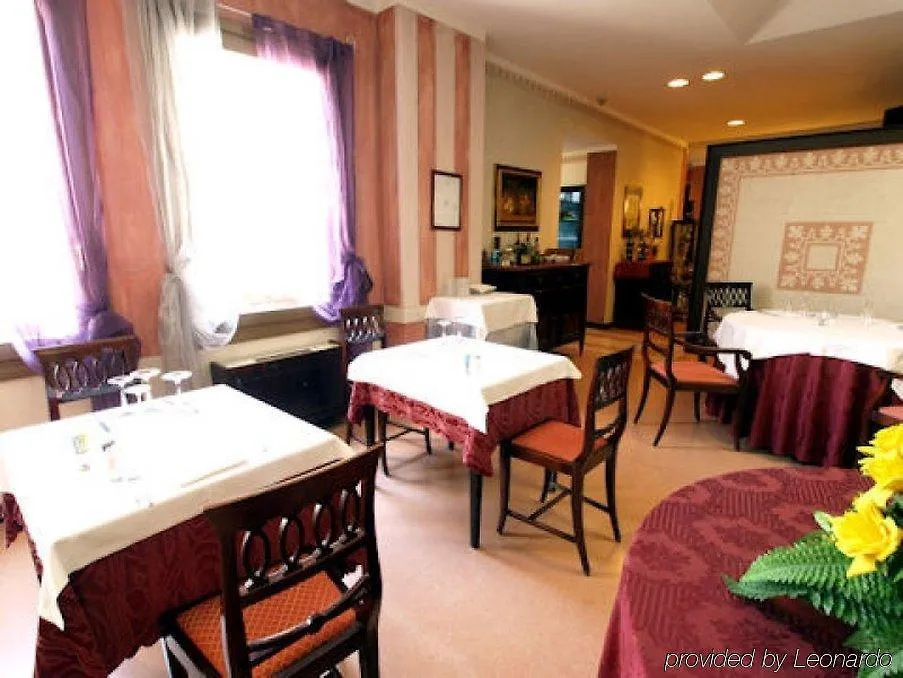 Hotel Enrichetta Desenzano del Garda